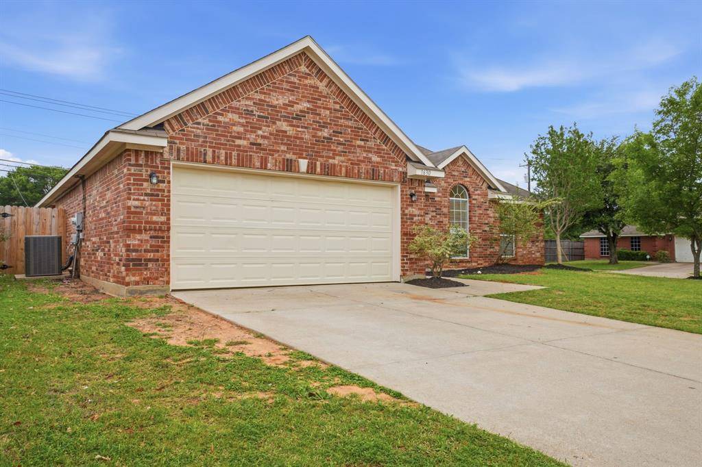 1630 Sky High Circle, Dallas, TX 75253