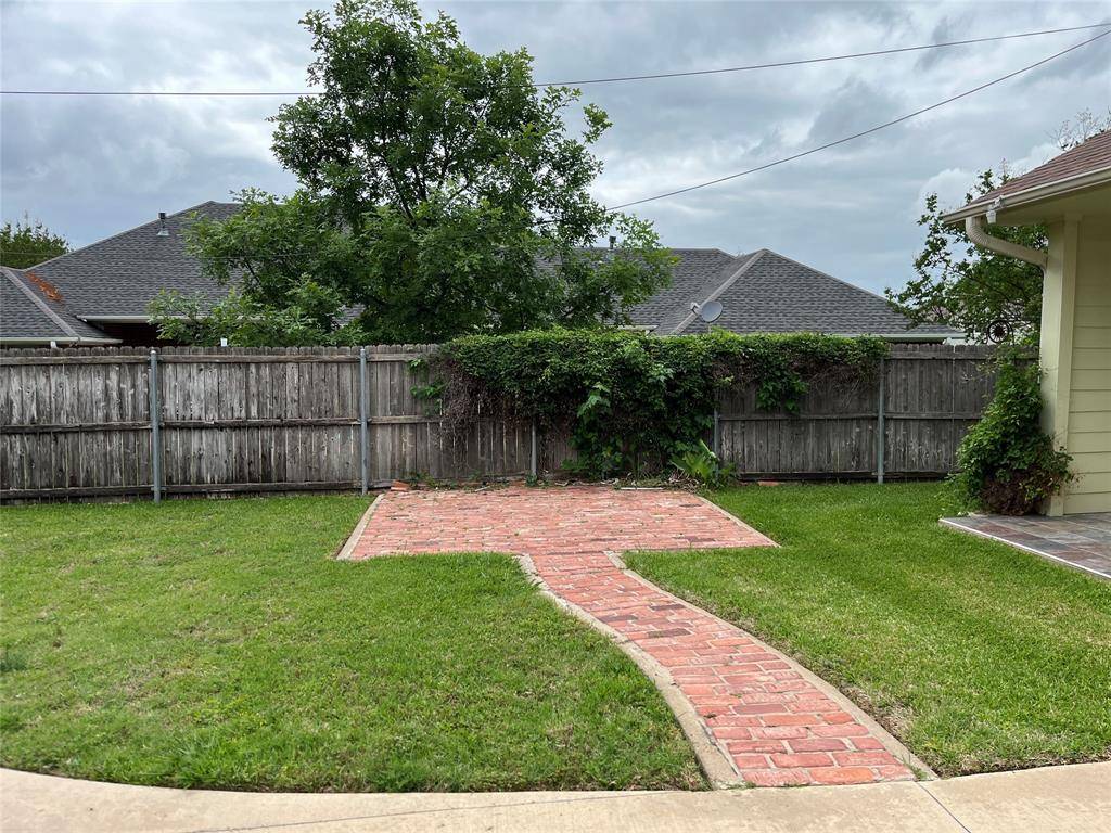 2801 Rix Street, Commerce, TX 75428