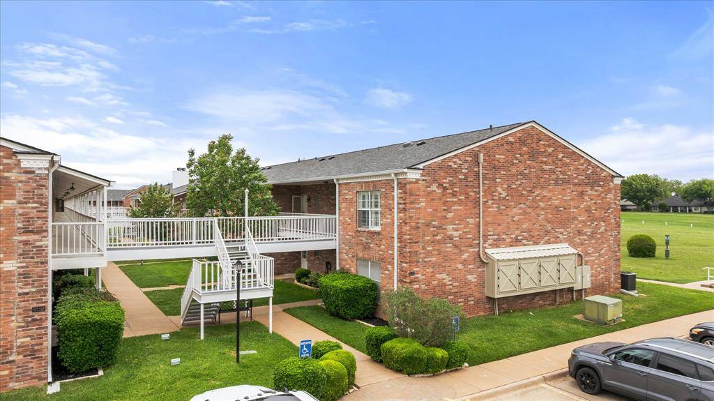 8511 Westover Court #241, Granbury, TX 76049