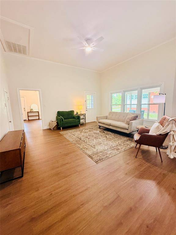 2115 Walworth Street, Greenville, TX 75401