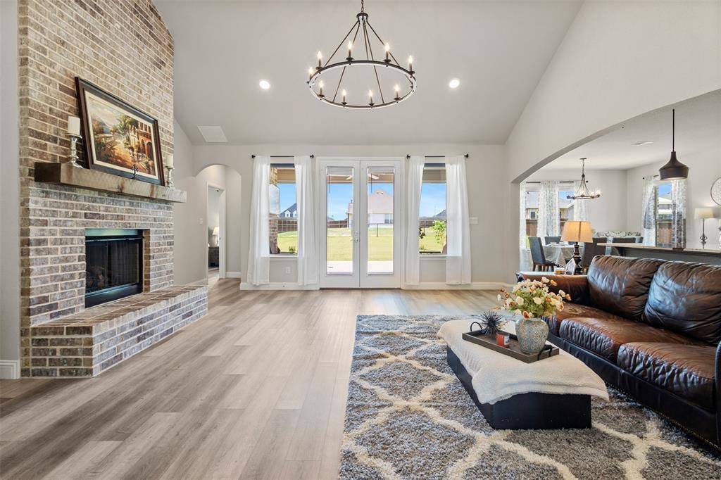 9512 Lynx Crossing, Godley, TX 76044