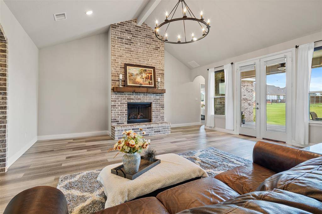 9512 Lynx Crossing, Godley, TX 76044