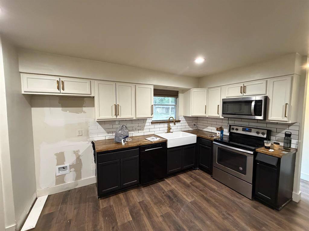 301 Bernice Court, Burleson, TX 76028