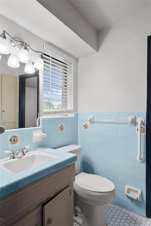 4210 Main Street, Rowlett, TX 75088