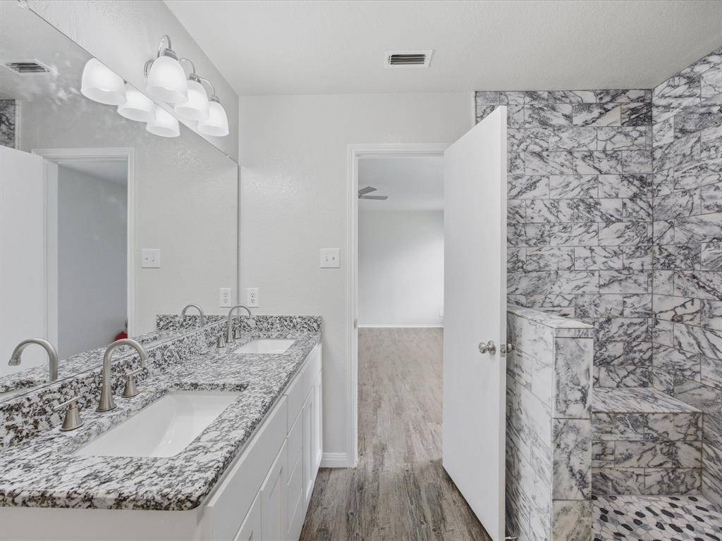 12134 Shine Avenue, Rhome, TX 76078