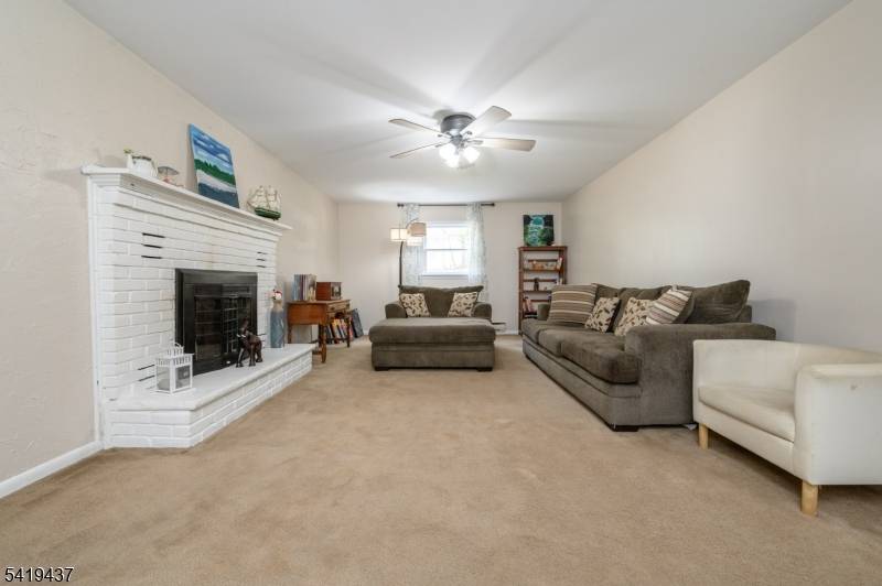 1 Running Hills Dr, Fredon Twp., NJ 07860