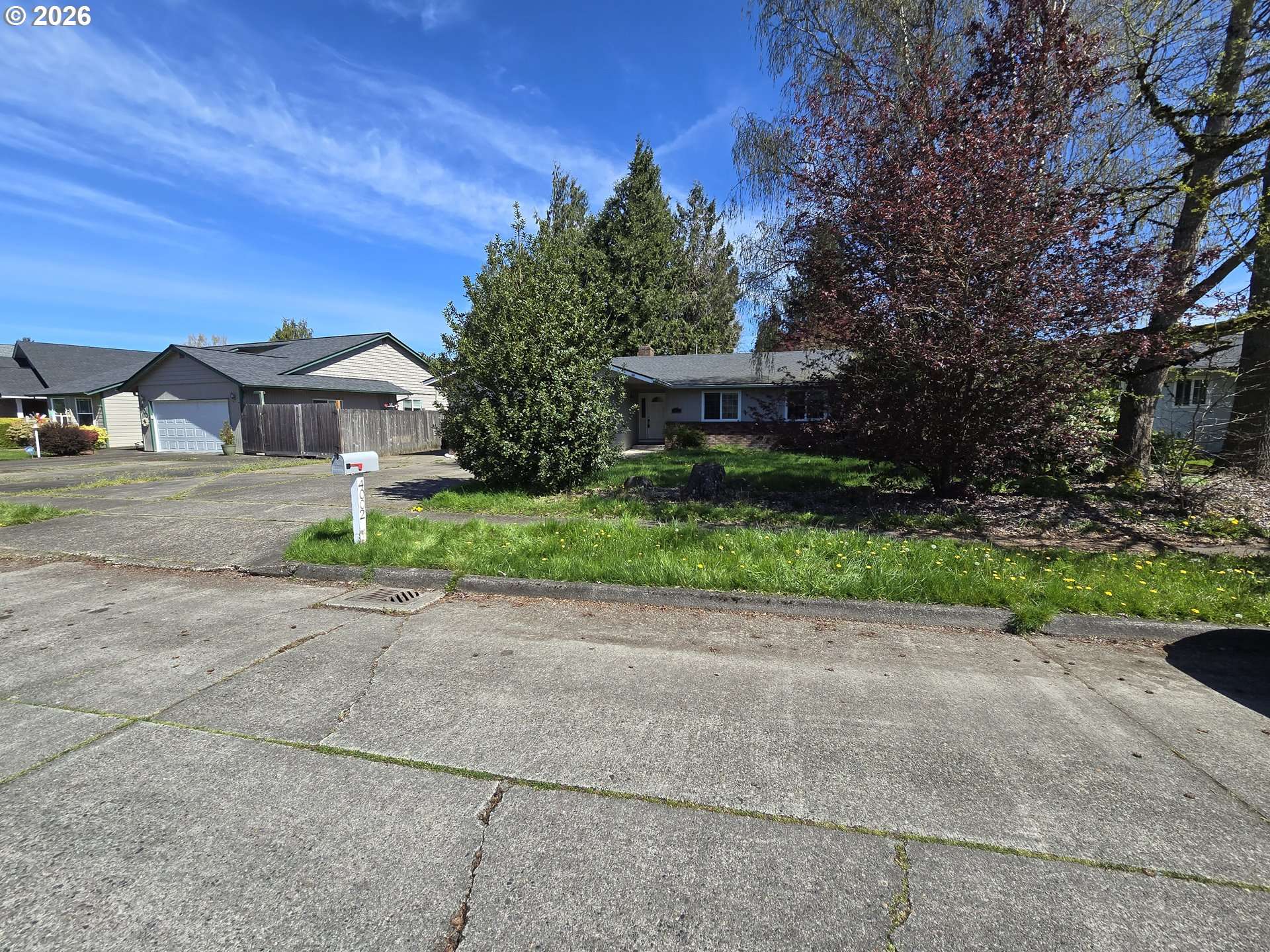 4002 OAK ST, Longview, WA 98632