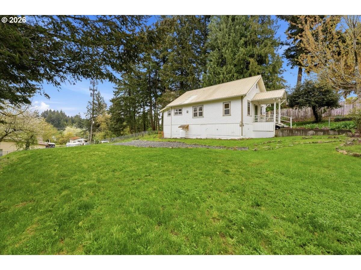 51 WILKINSON ST, Carson, WA 98610