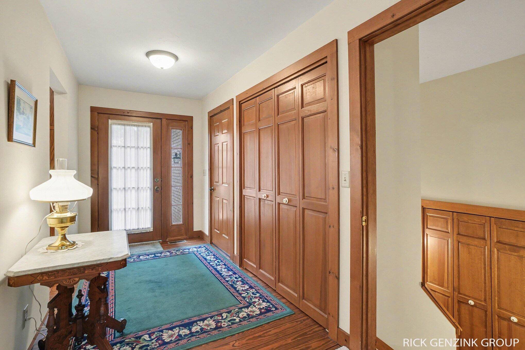 314 Foxcroft CIR, Holland City, MI 49423