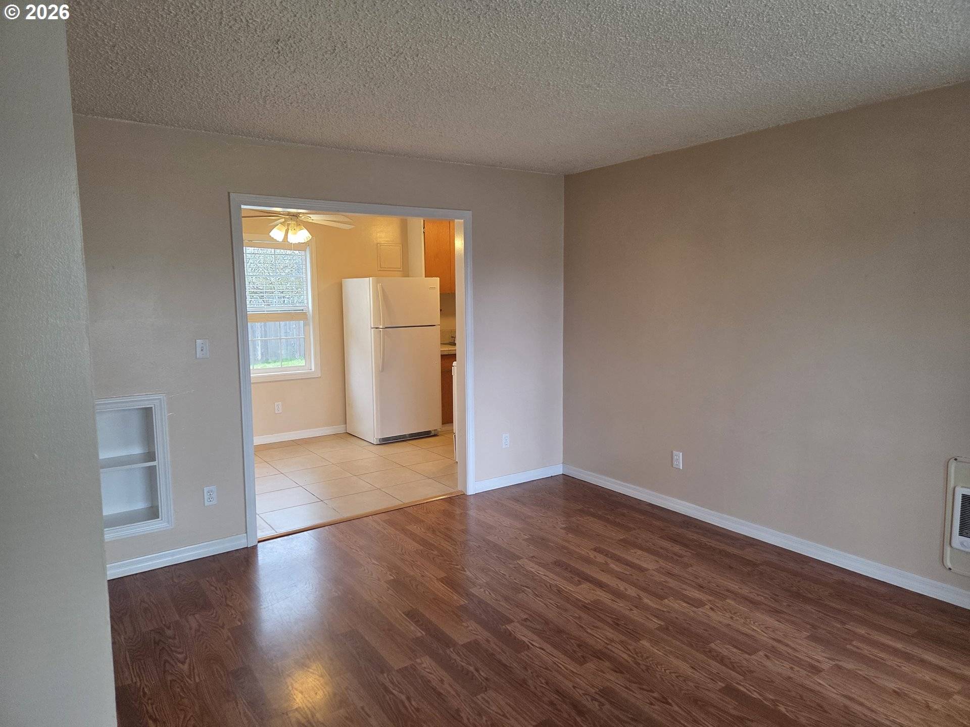 1306 S 3RD AVE, Kelso, WA 98626