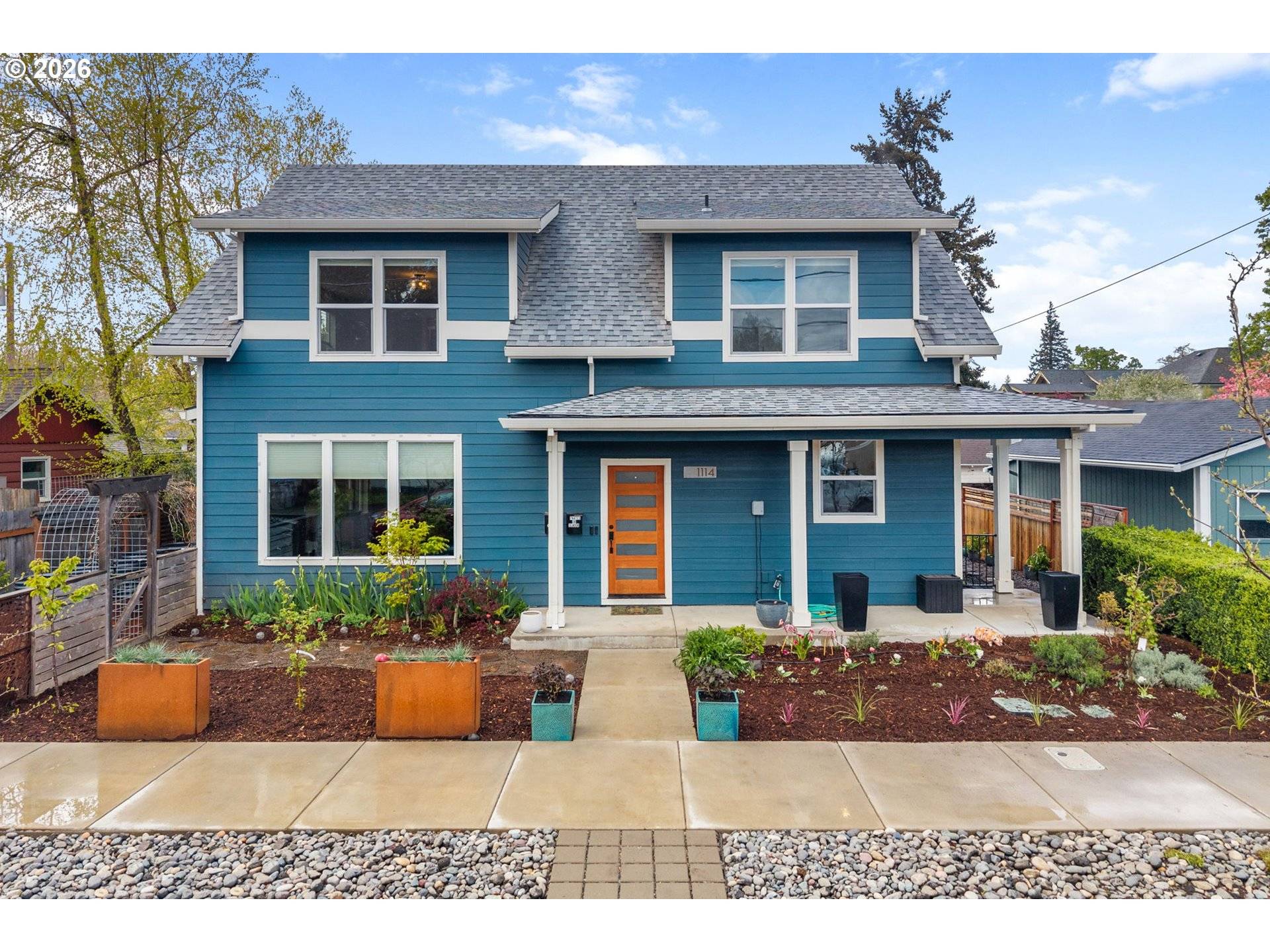 1114 9TH ST, Hood River, OR 97031