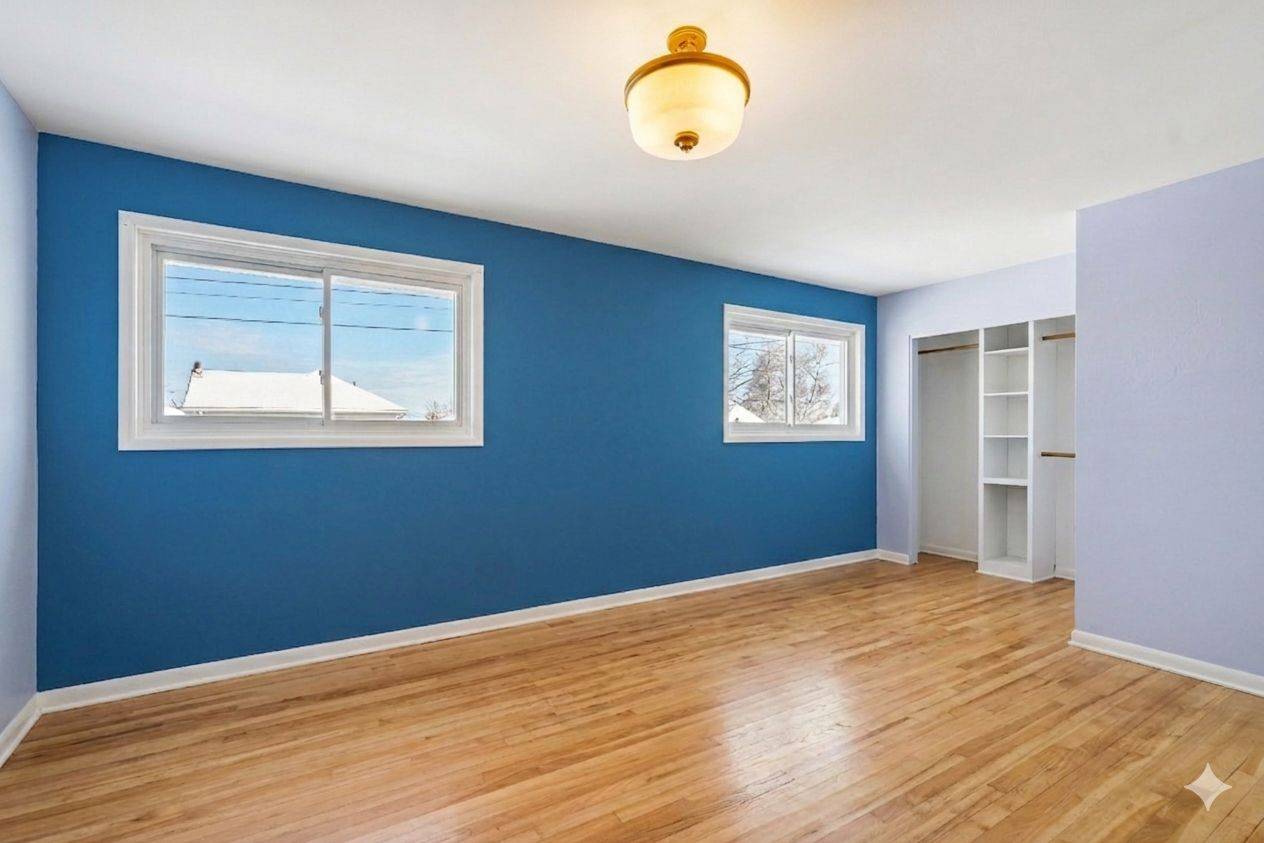 2636 Elmhurst ST, Britannia Heights - Queensway Terrace N And Area, ON K2B 7N6