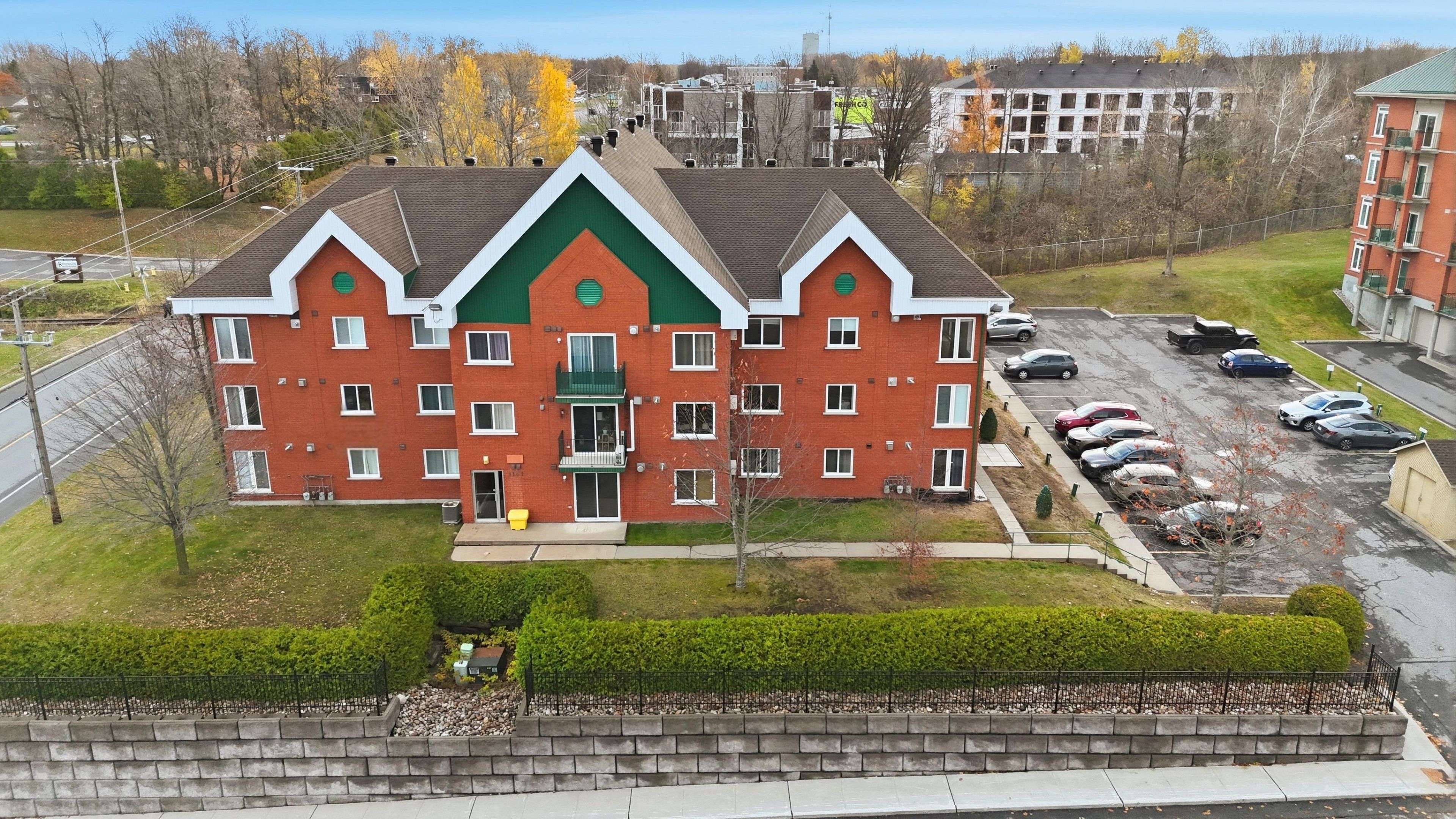 1101 Clement ST #122, Hawkesbury, ON K6A 3P1