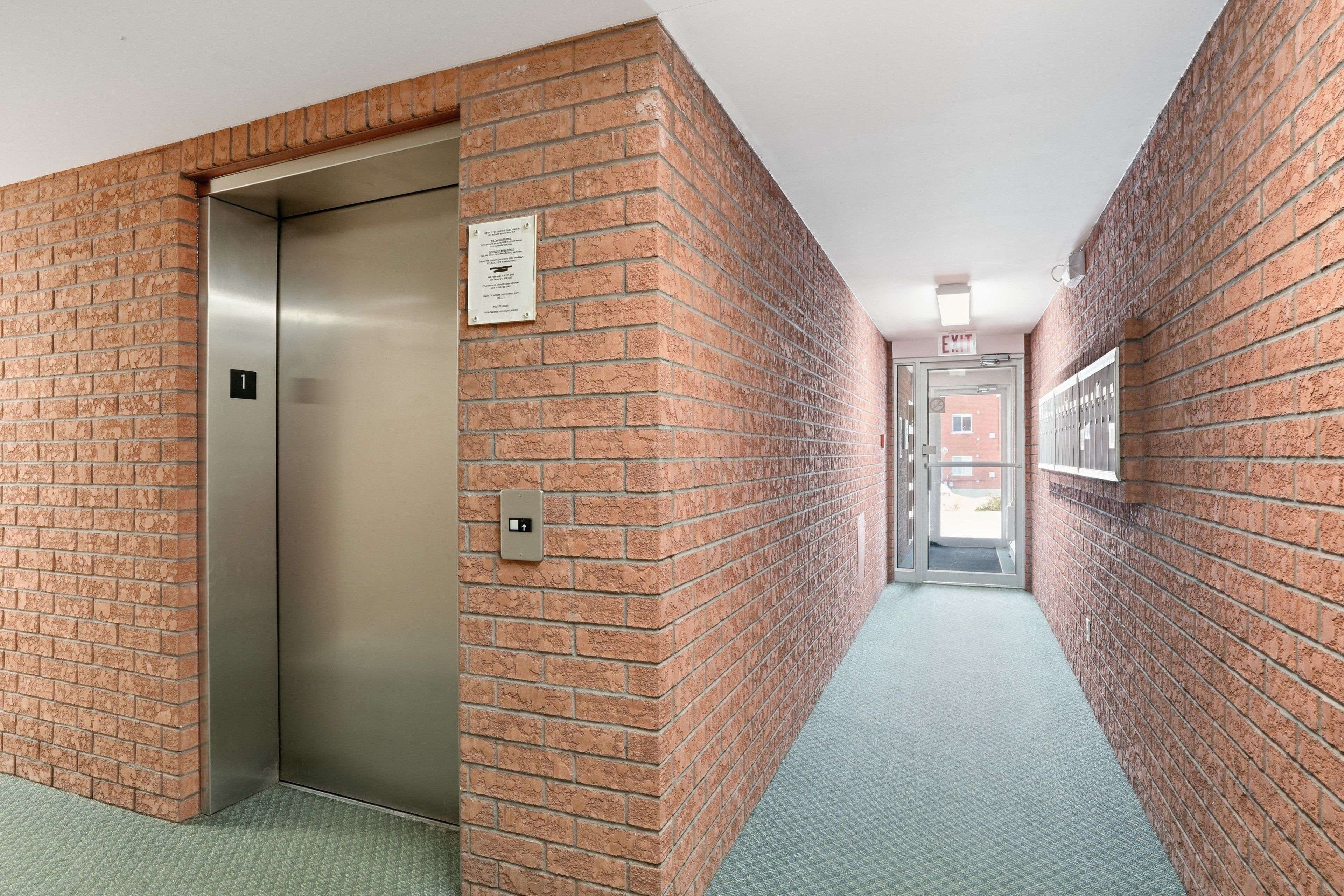 1101 Clement ST #122, Hawkesbury, ON K6A 3P1