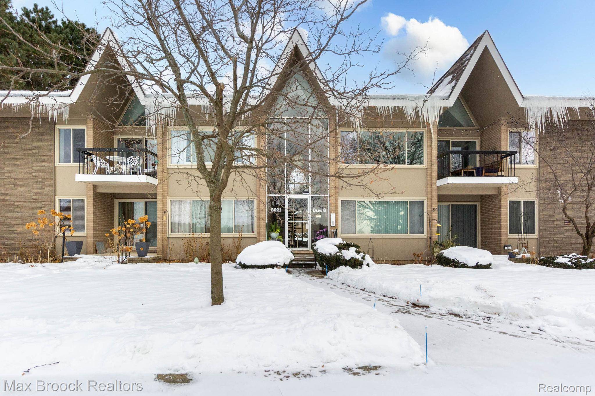2021 Klingensmith RD #83, Bloomfield Hills, MI 48302
