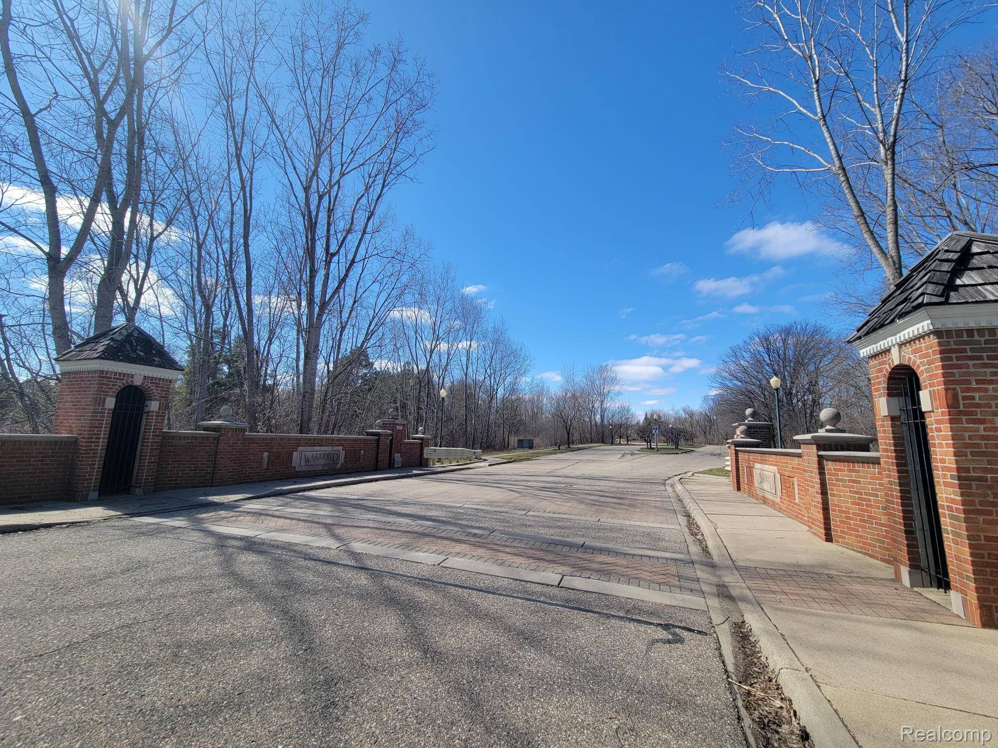 5894 Augusta LN, Holly Township, MI 48439