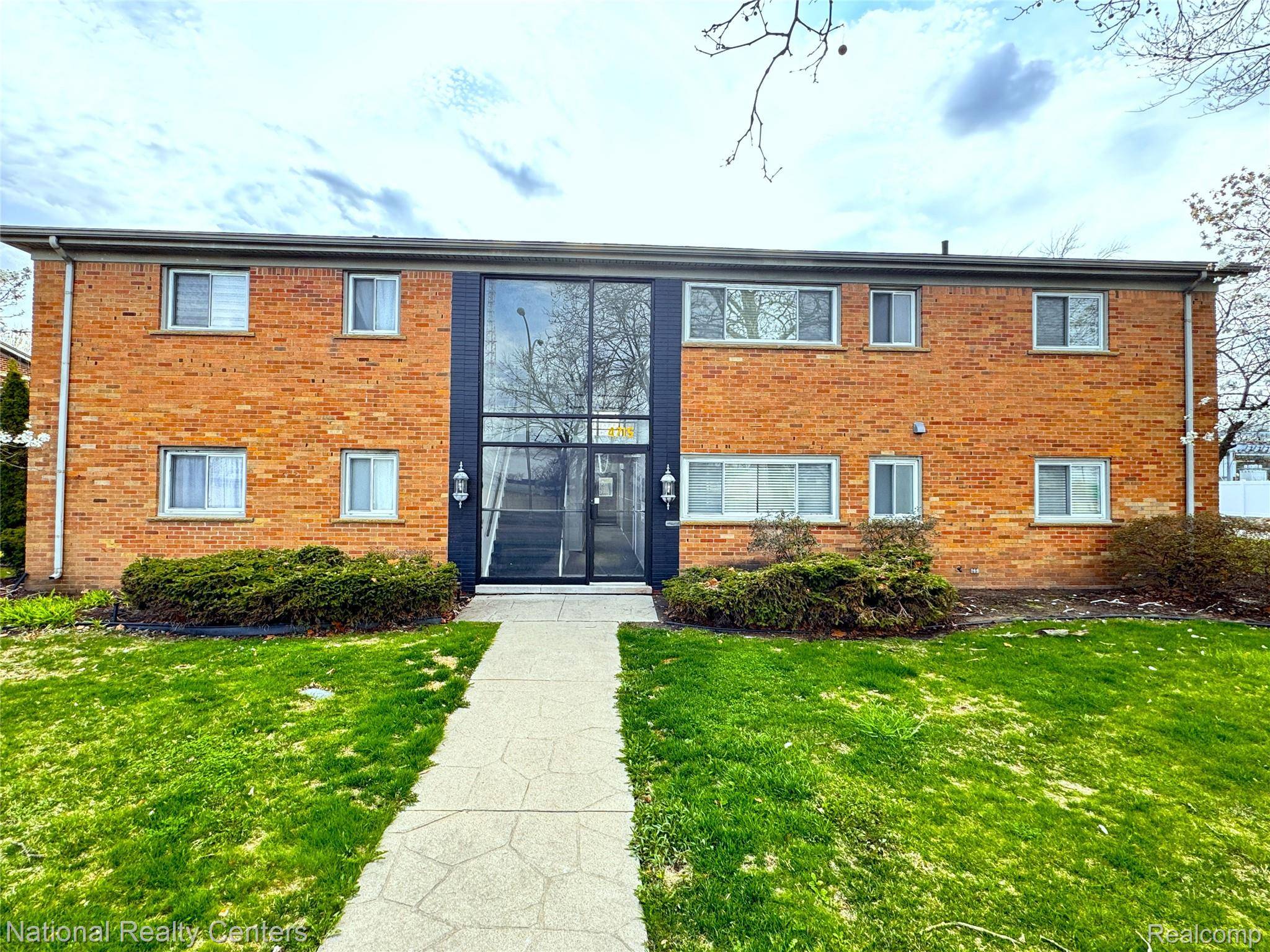 4715 Coolidge HWY #1, Royal Oak, MI 48073
