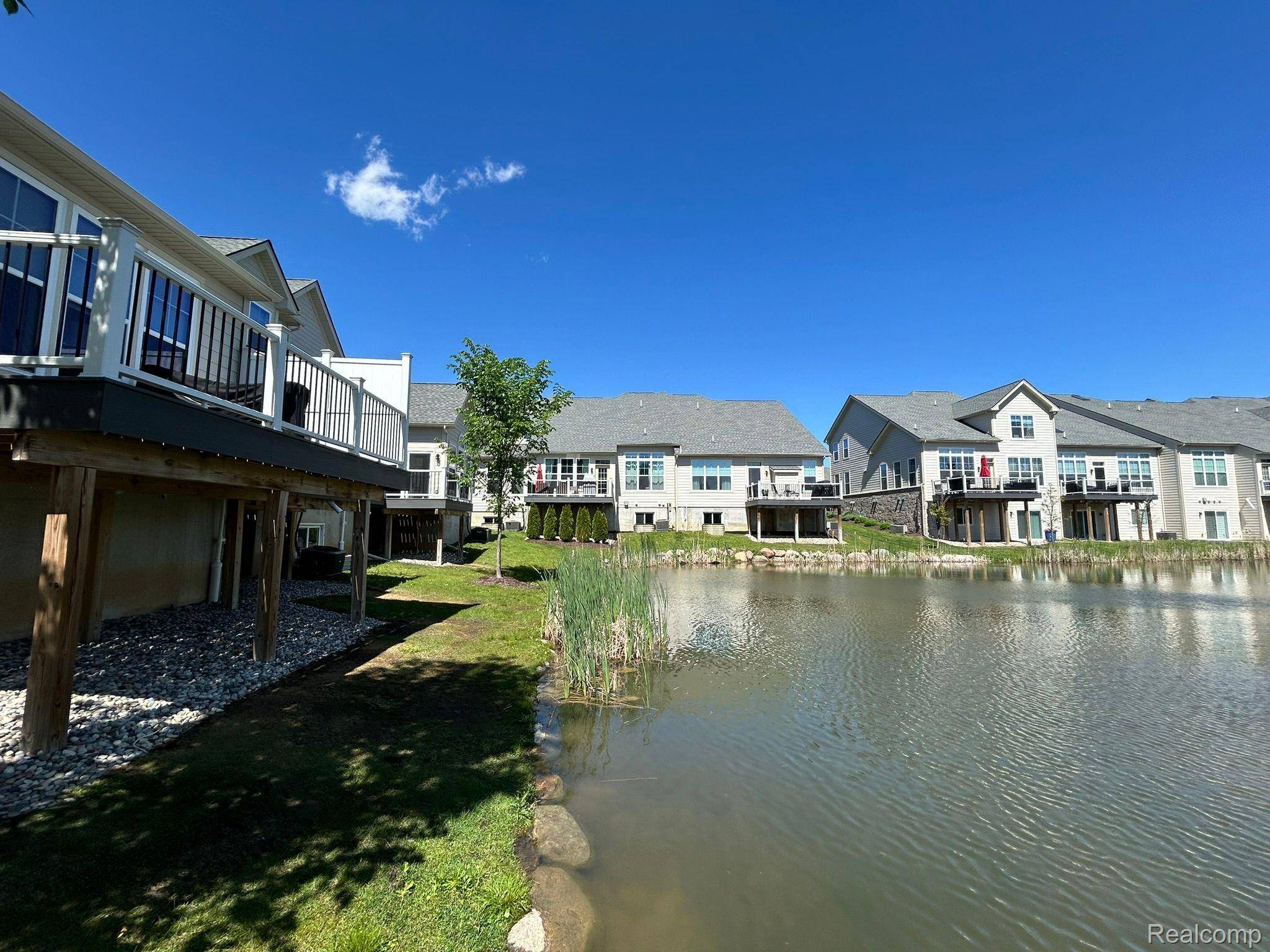 3207 BRACKLEY DR, Ann Arbor, MI 48105