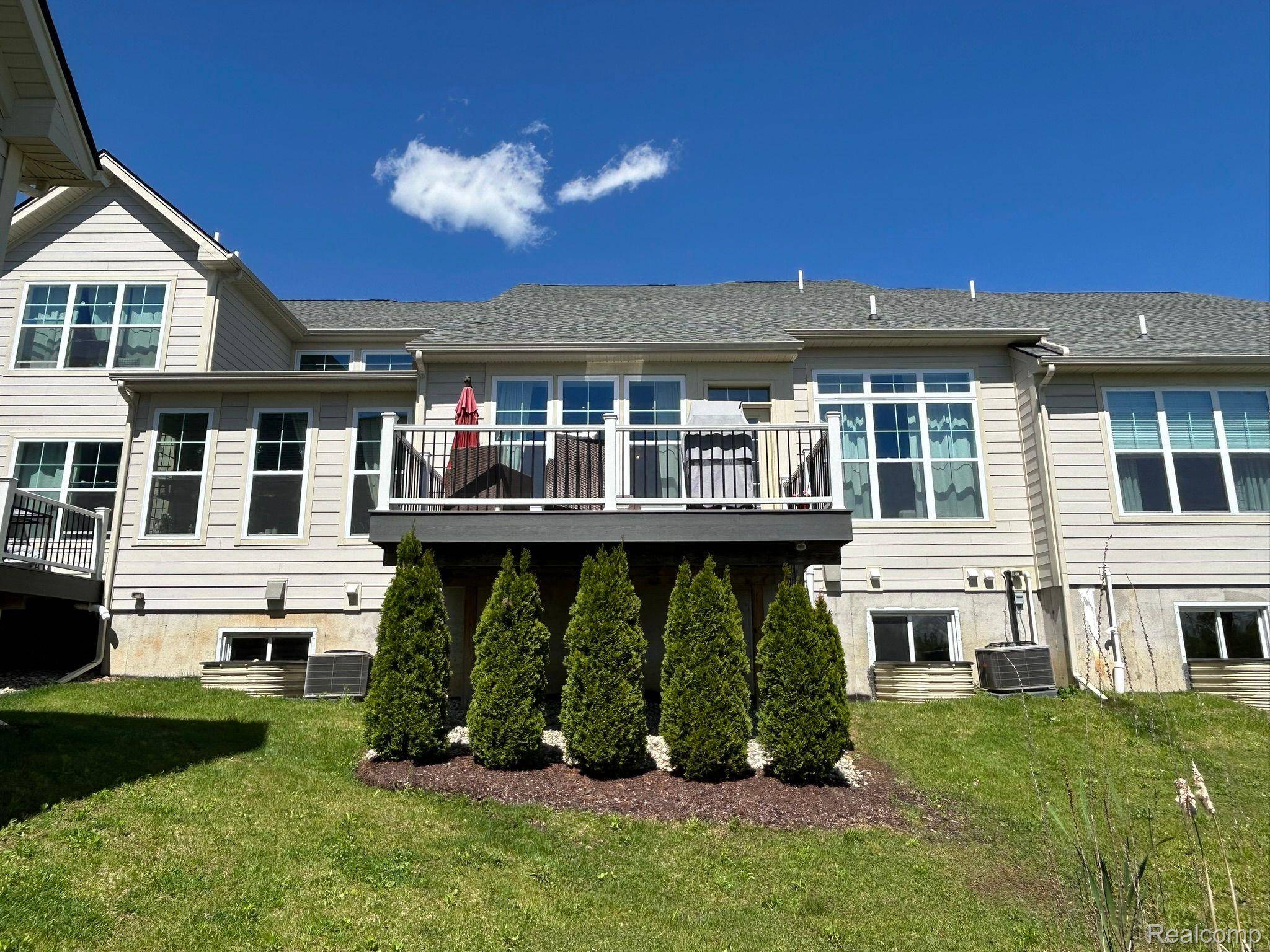 3207 BRACKLEY DR, Ann Arbor, MI 48105