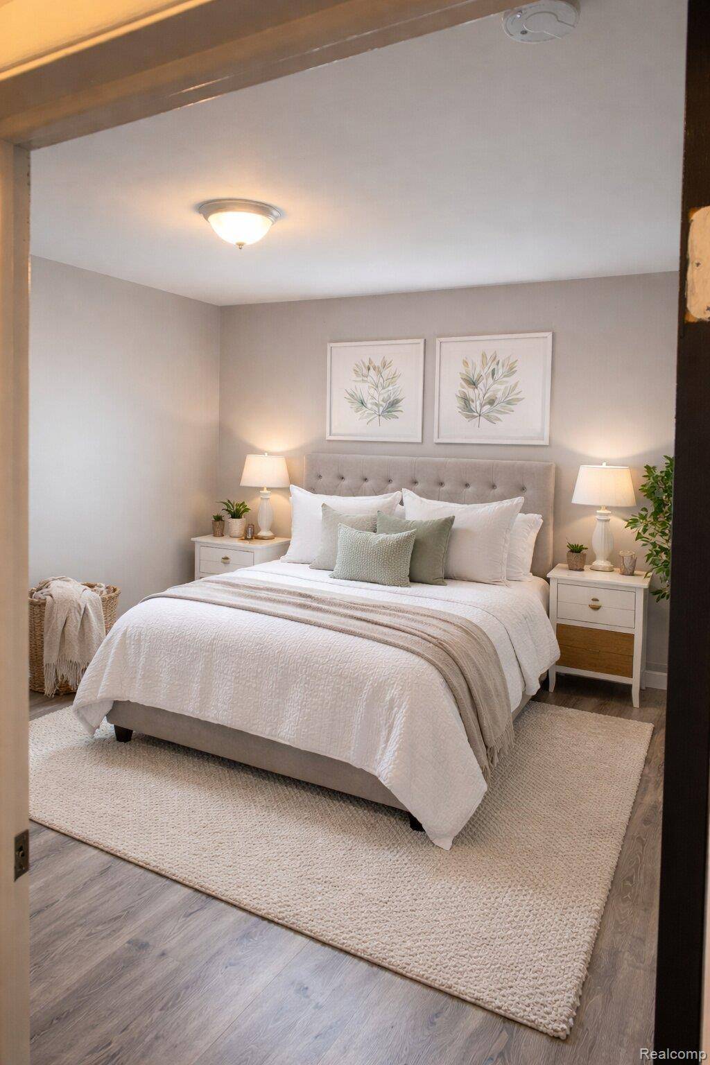 5680 Pardee AVE #3, Dearborn Heights, MI 48125