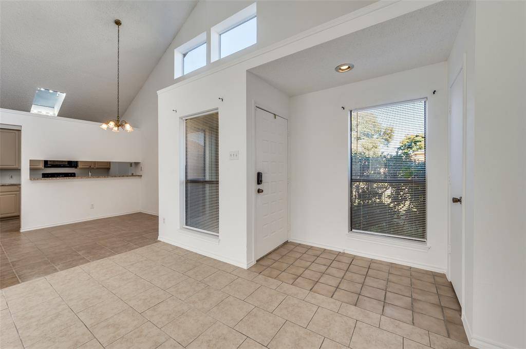 2002 Verlaine Drive, Carrollton, TX 75007