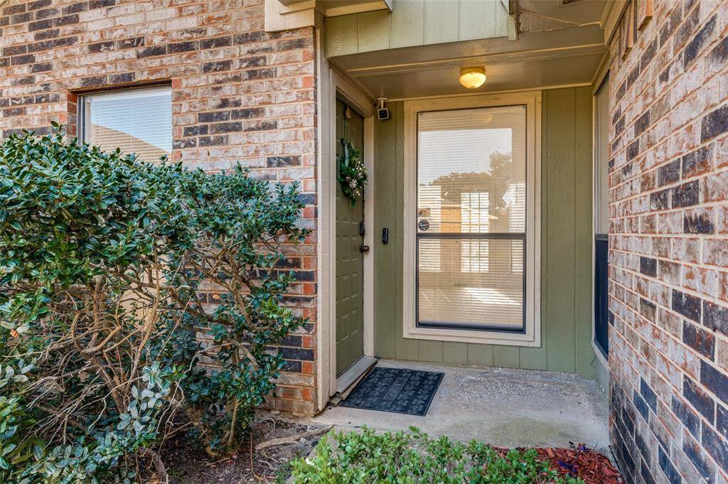 2002 Verlaine Drive, Carrollton, TX 75007