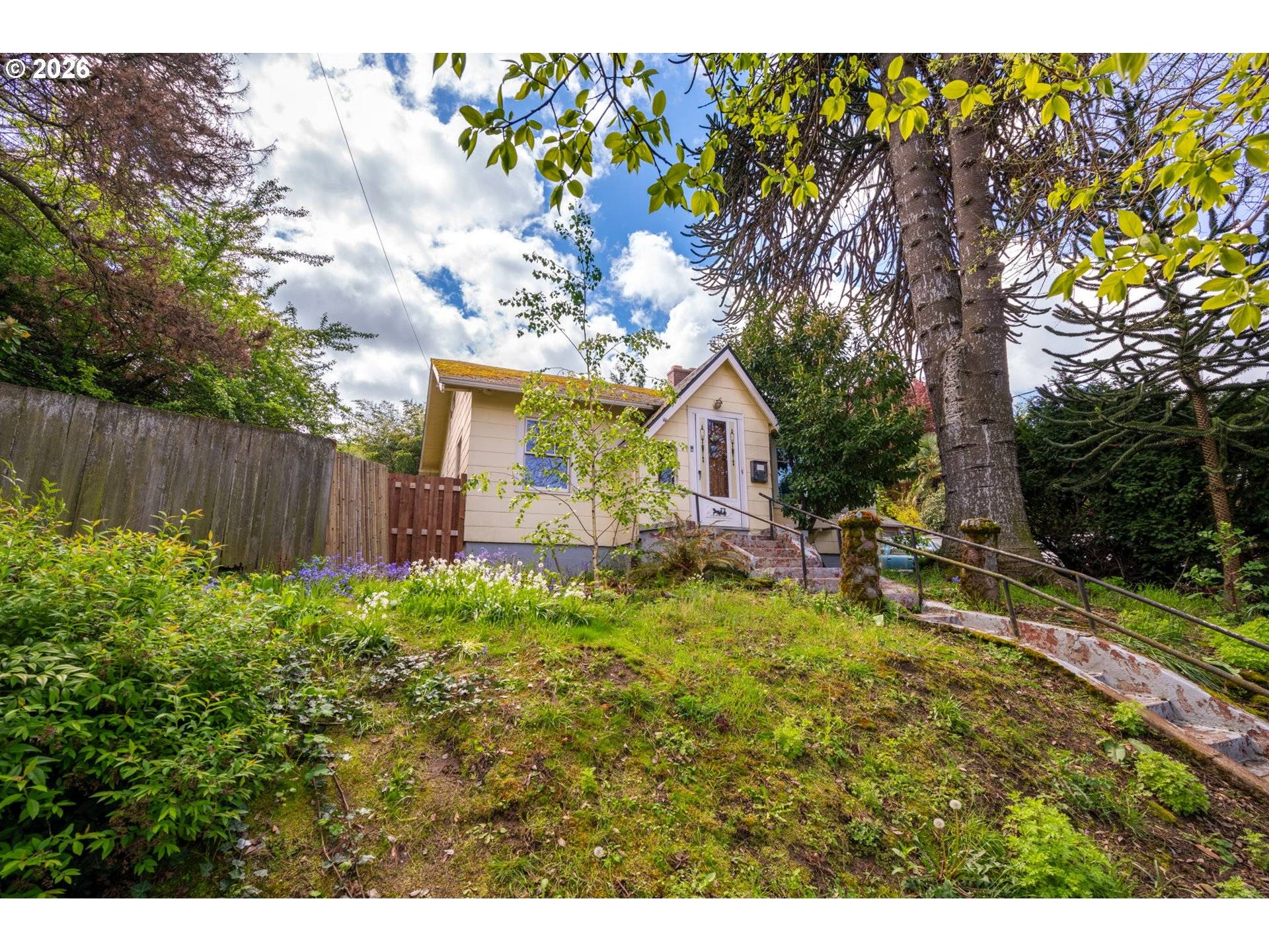 1516 N WINCHELL ST, Portland, OR 97217