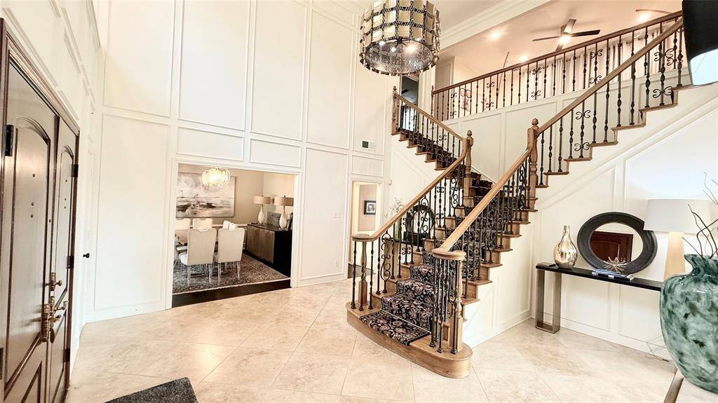 2004 Crown Knoll Lane, Plano, TX 75093
