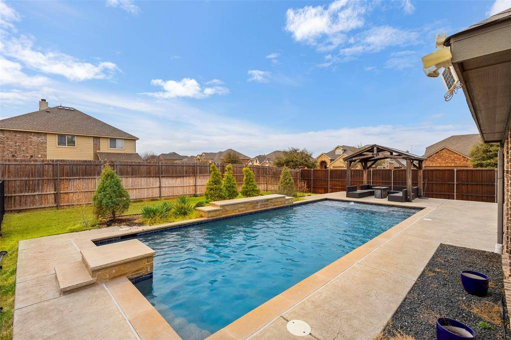 5601 Cornelia Court, Midlothian, TX 76065