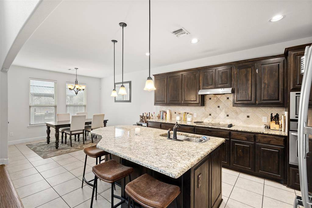 5601 Cornelia Court, Midlothian, TX 76065