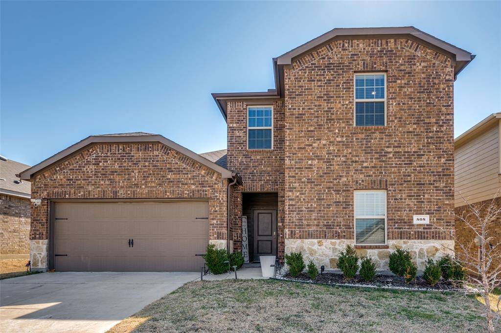 808 Fueller Drive, Aubrey, TX 76227