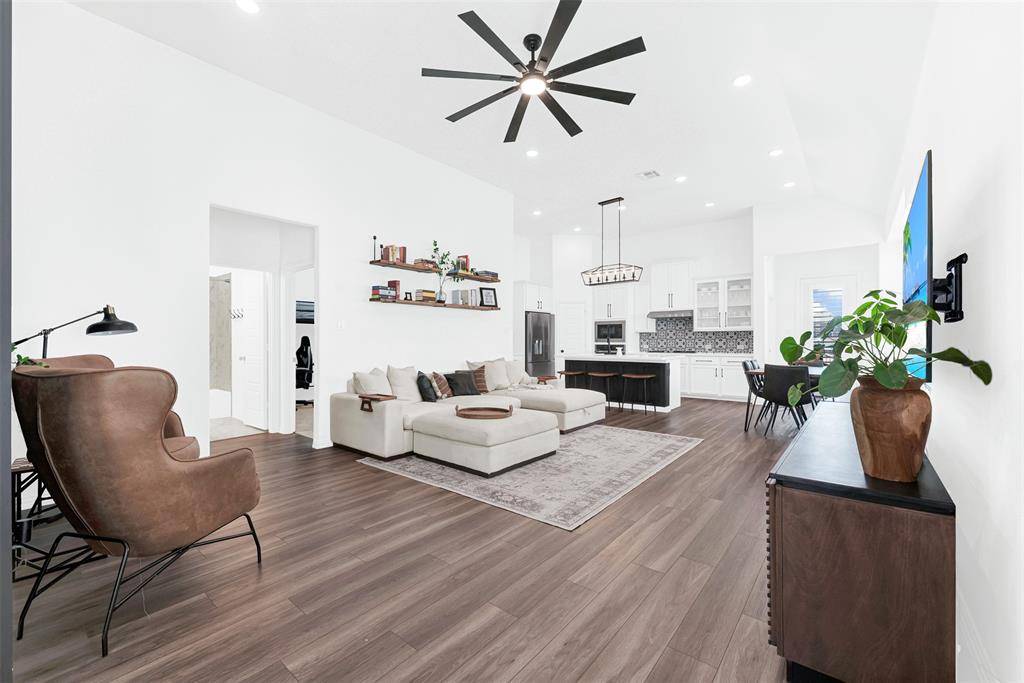 720 Skyview Court, Celina, TX 75009