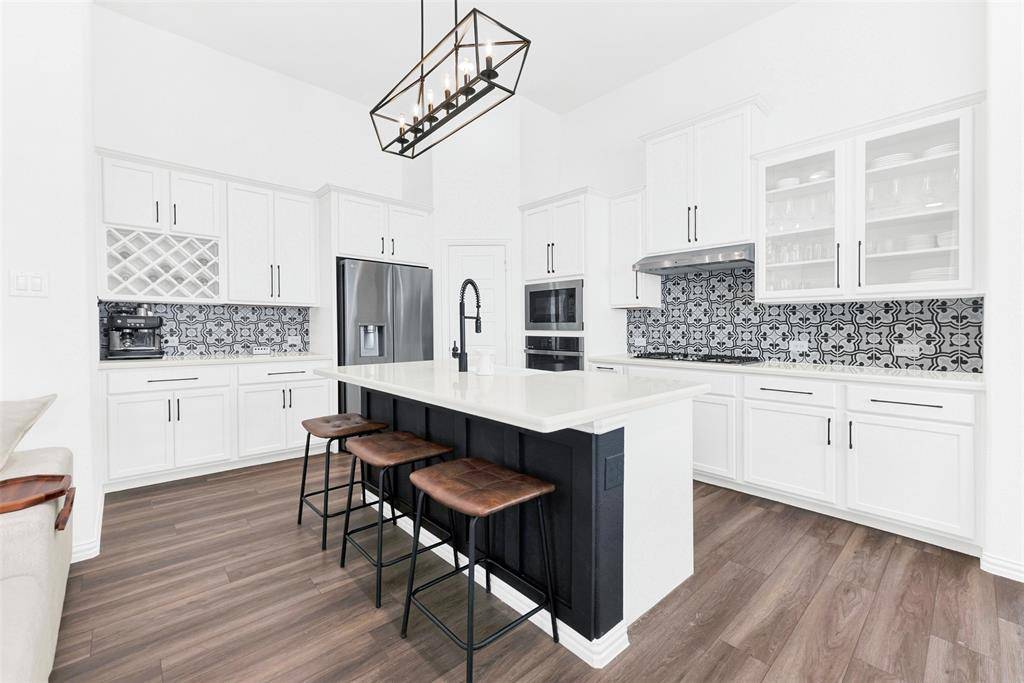 720 Skyview Court, Celina, TX 75009