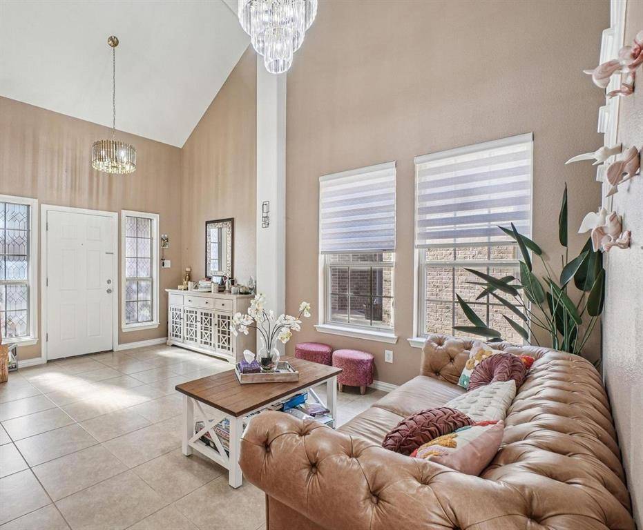 317 Eastland Drive, Lewisville, TX 75056