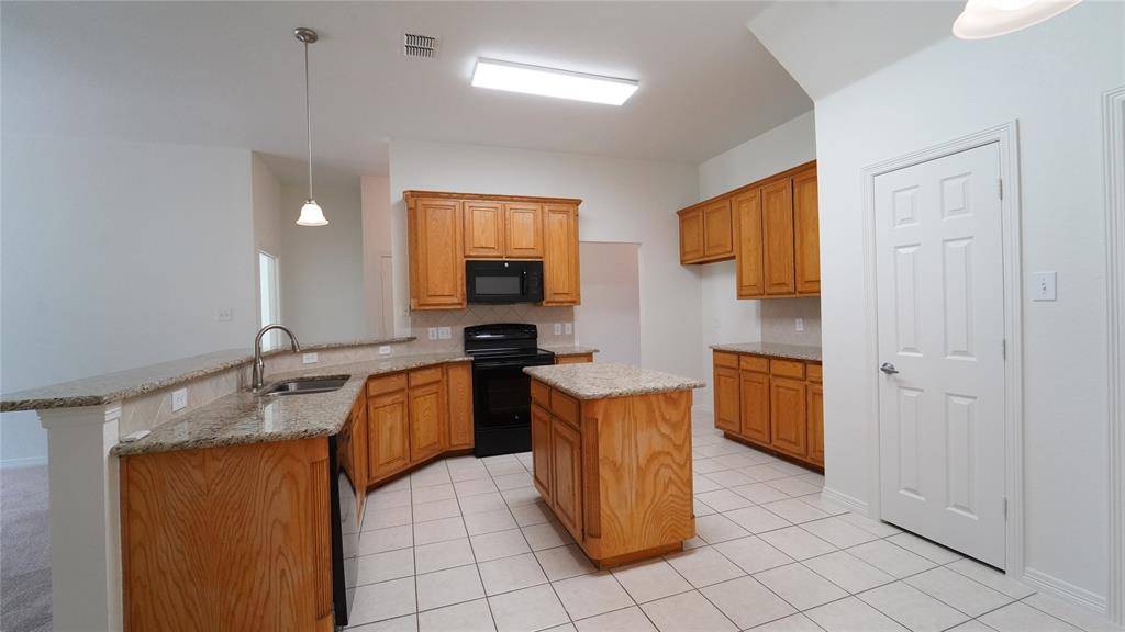 2306 Timber Cove Drive, Weatherford, TX 76087