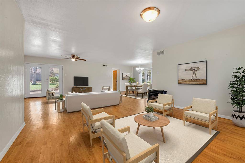 1020 Tower Drive, Cedar Hill, TX 75104