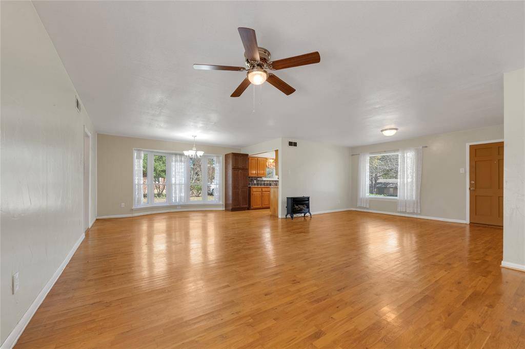 1020 Tower Drive, Cedar Hill, TX 75104