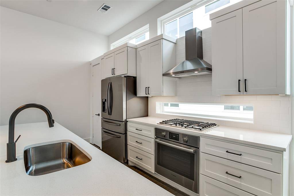 5708 Lindell Avenue #102, Dallas, TX 75206