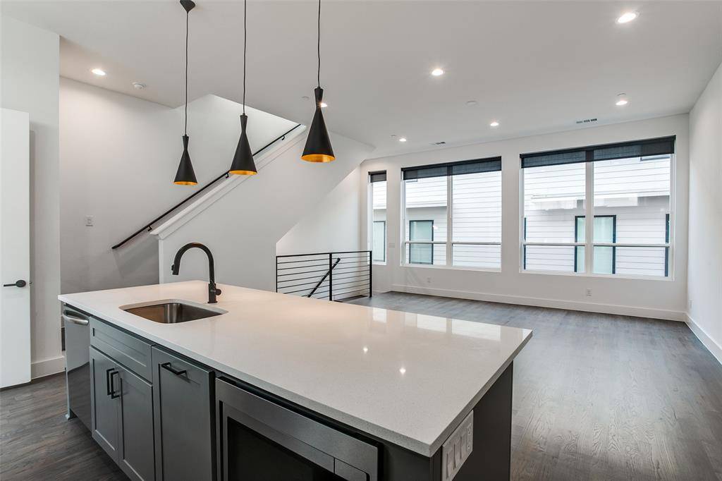 5708 Lindell Avenue #102, Dallas, TX 75206