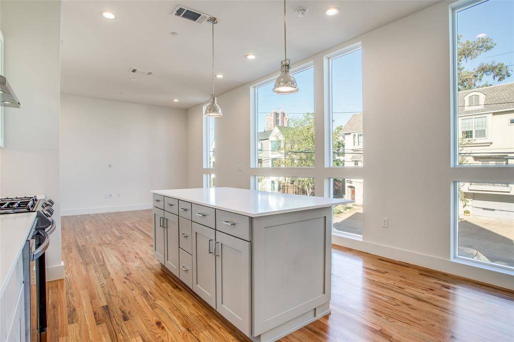 2128 Ashby Street #705, Dallas, TX 75204