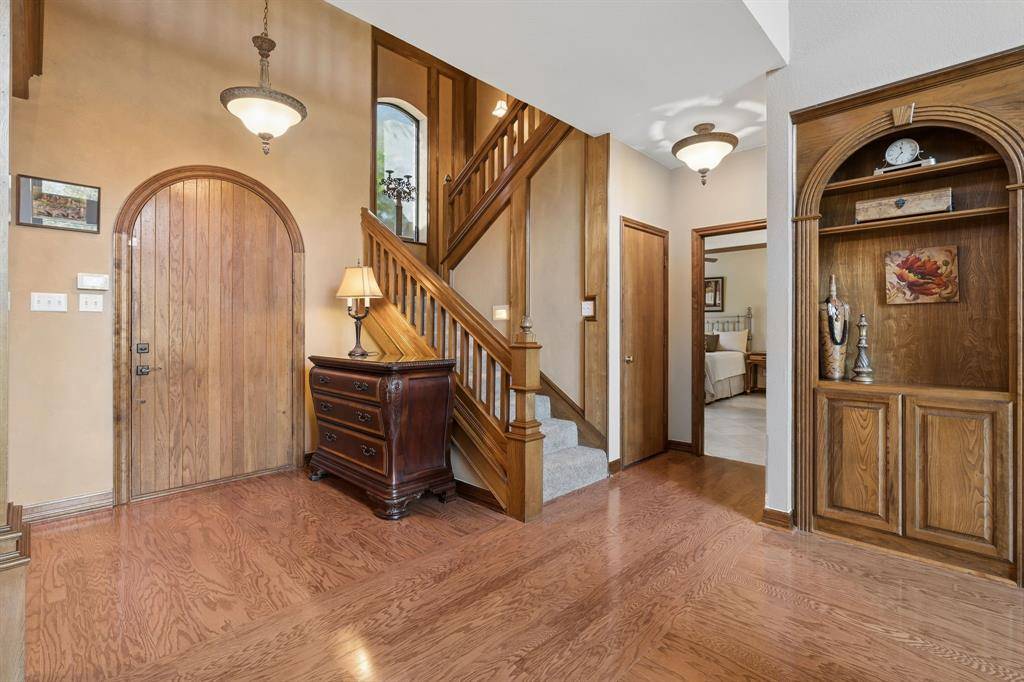 5307 Hidden Trails Drive, Arlington, TX 76017