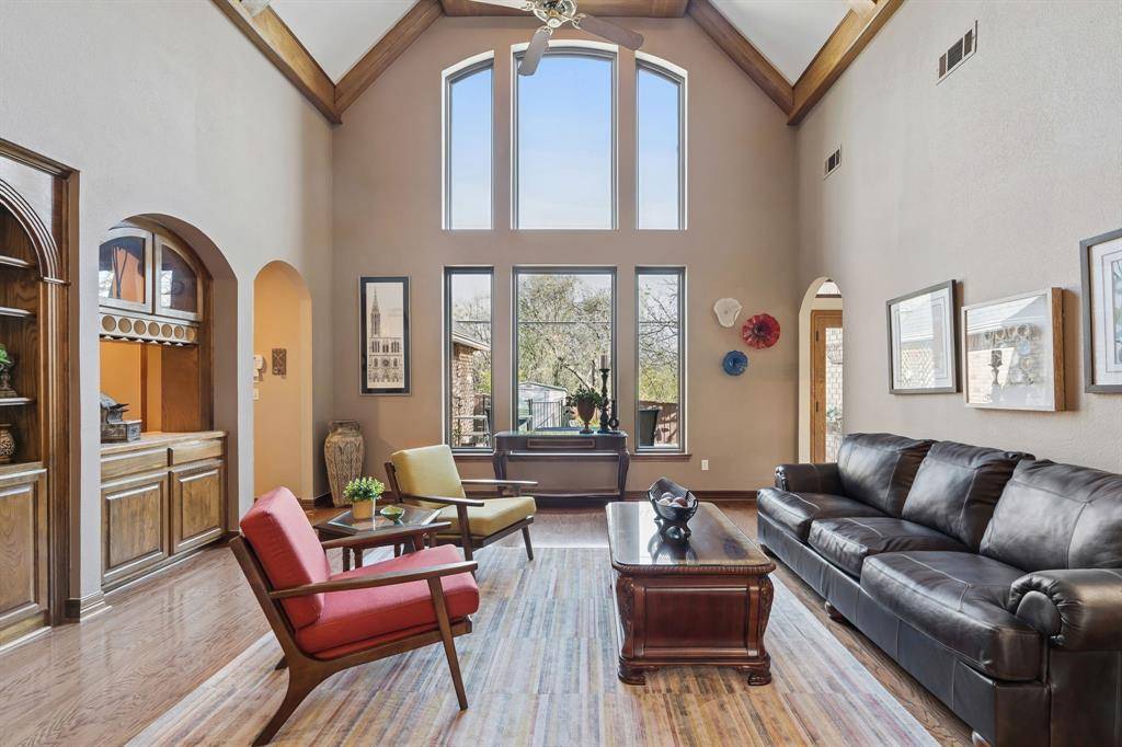 5307 Hidden Trails Drive, Arlington, TX 76017