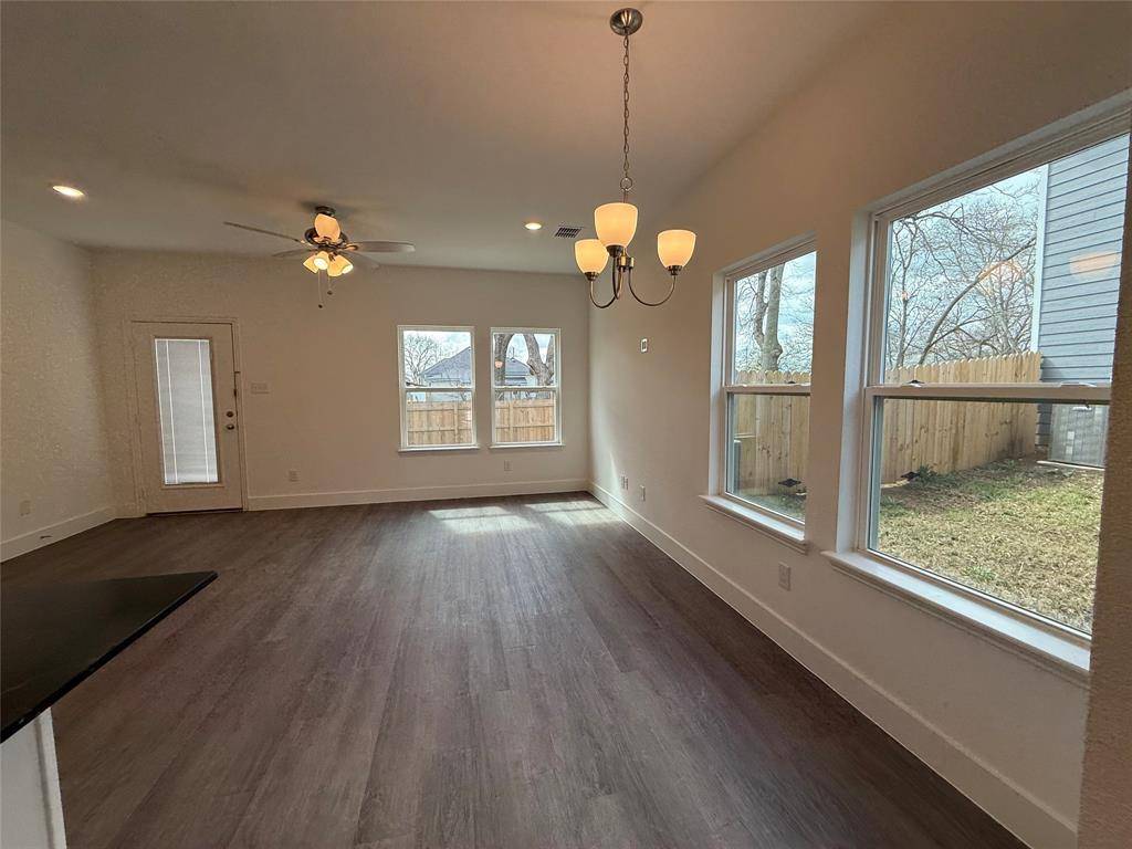 412 E 7th Street #2, Bonham, TX 75418