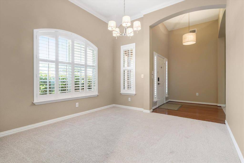 1613 Mayflower Drive, Carrollton, TX 75007