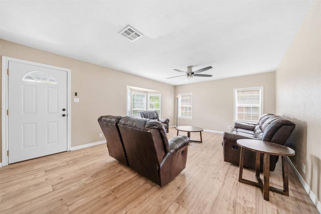 713 E Franklin Street, Hillsboro, TX 76645