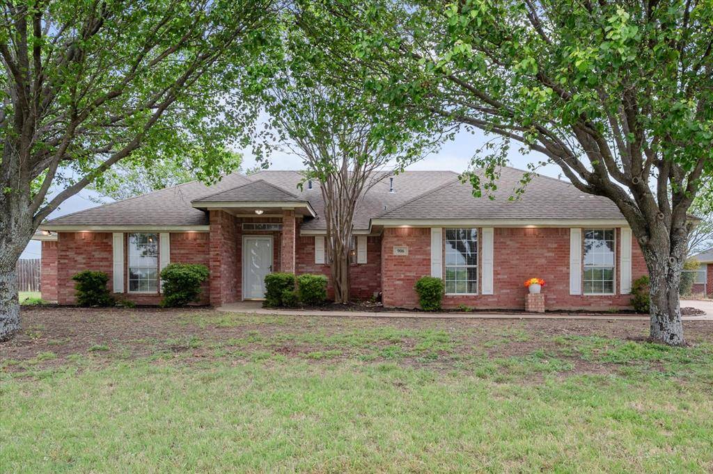 906 S Ward Street, Italy, TX 76651