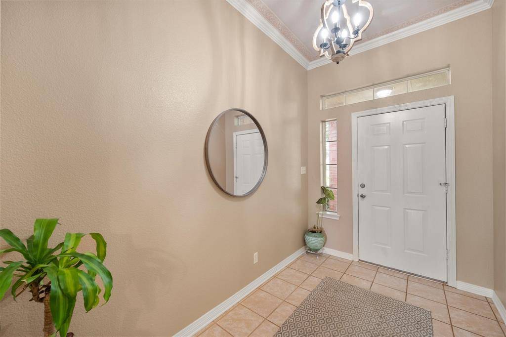 906 S Ward Street, Italy, TX 76651