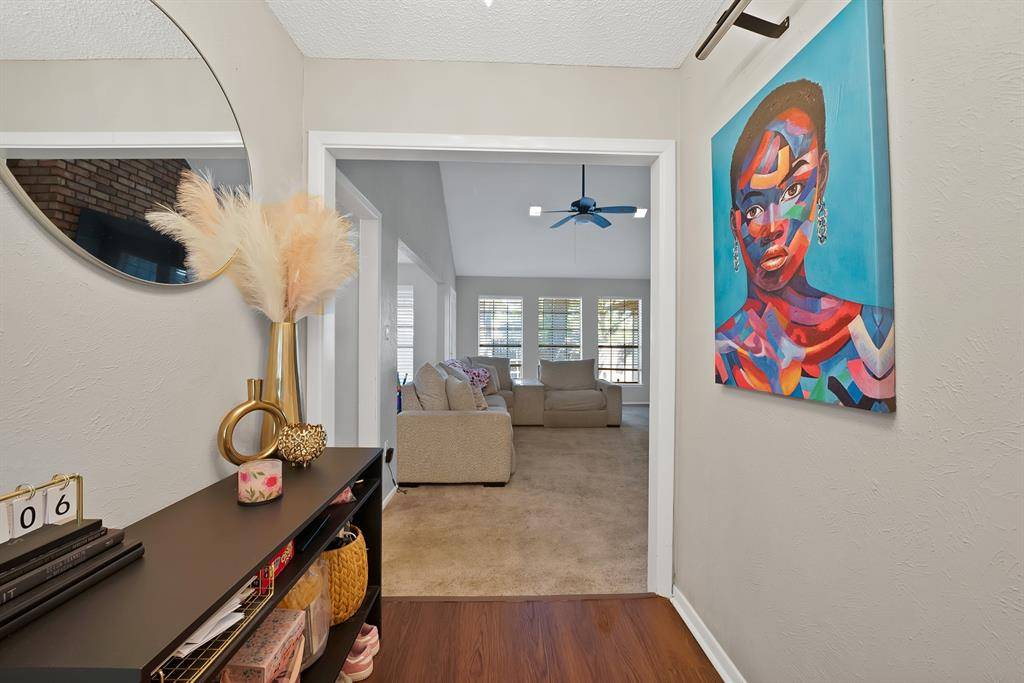 5715 Trail Crest Drive, Arlington, TX 76017