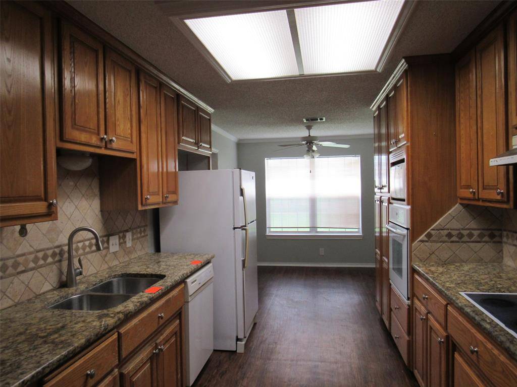 710 N Old Robinson Road, Robinson, TX 76706