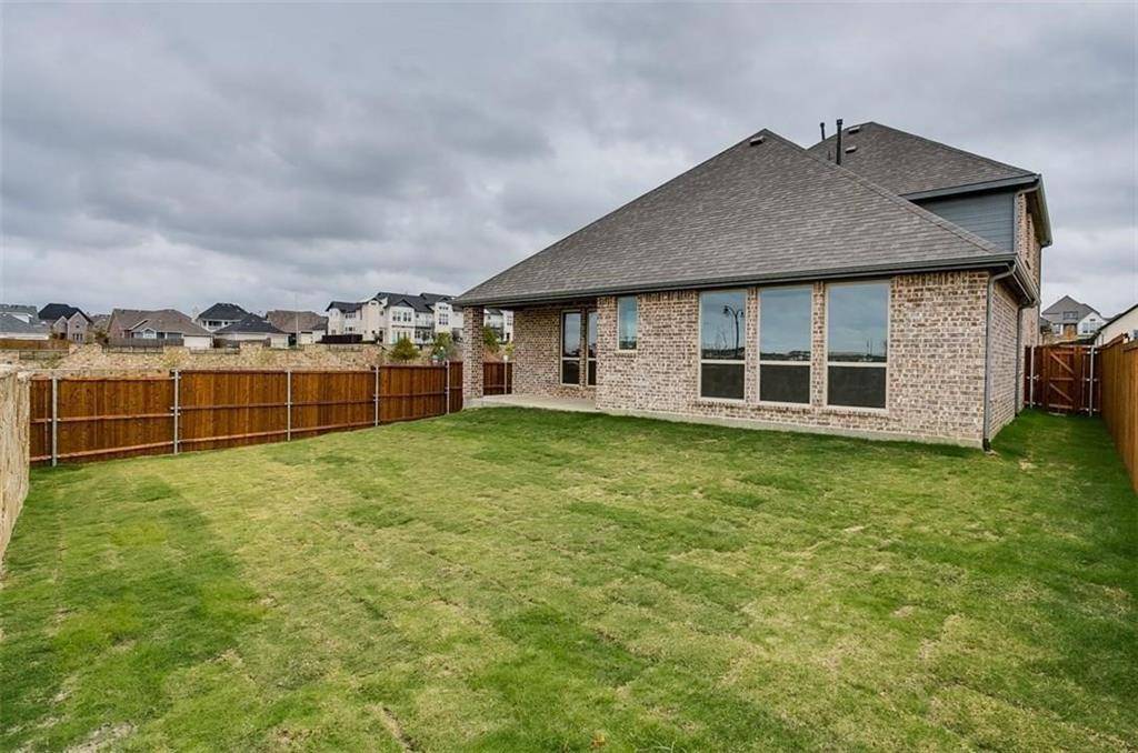 2161 Balcones Drive, Carrollton, TX 75010